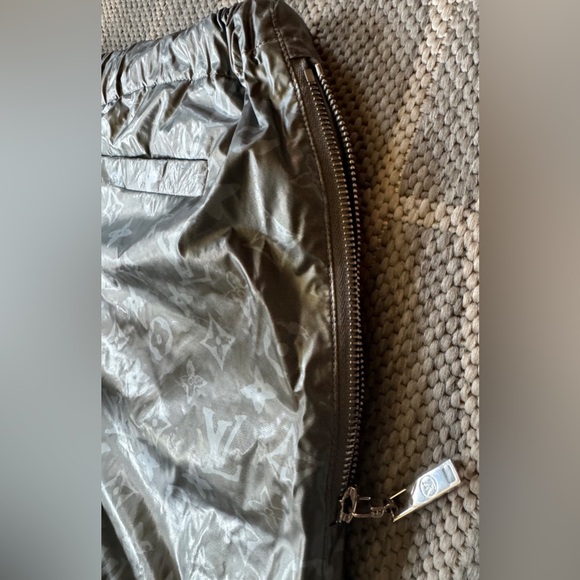 Louis Vuitton Rare Monogram Joggers, Size 40, PROJECT PIECE, READ! - Picture 9 of 15